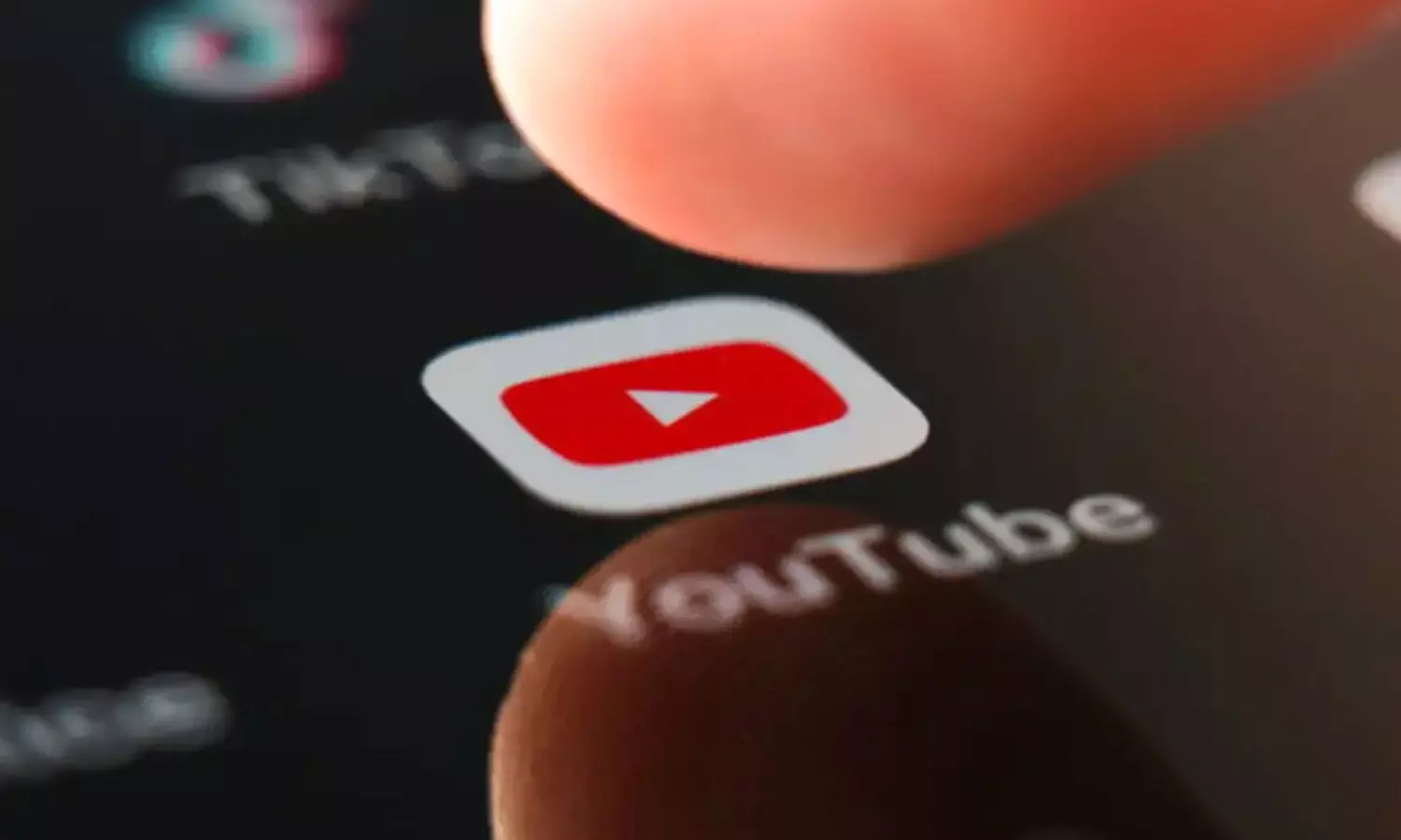 బలవంతం లేదు, మీకు మీరే వెళ్లిపోవచ్చు... ఉద్యోగులకు యూట్యూబ్ కొత్త ఆఫర్!