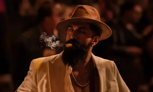 టాక్సిక్.. అసలు క్లారిటీ ఇచ్చిన మేకర్స్