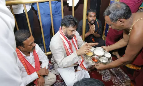 పవన్ లో ఈ యాంగిల్...ఎపుడూ మిస్ కాదు !