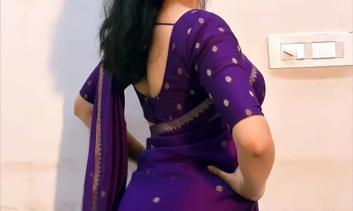 Jyoti Poorvaj Stuns In An Elegant Blue Saree With Timeless Grace