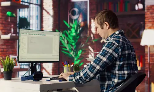 సాఫ్ట్  వేర్  ఇంజినీర్లూ  జాగ్రత్త.. కనీసం కప్పు టీ కూడా పైకెత్తలేరు!