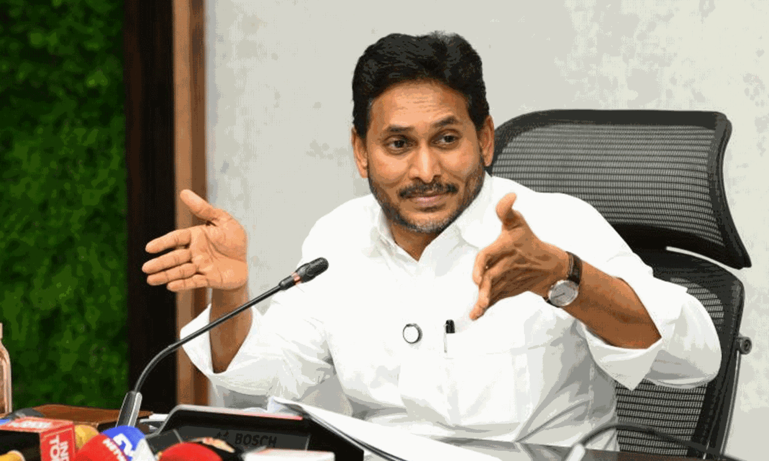 అదే సూపర్ పవర్...వైసీపీకి తత్వం బోధపడుతోందా ?