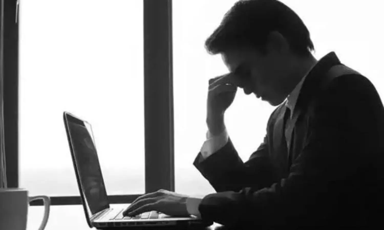 అమెరికా ఉద్యోగ మార్కెట్ ఢమాల్..యువ ఉద్యోగుల బతుకు దుర్భరం