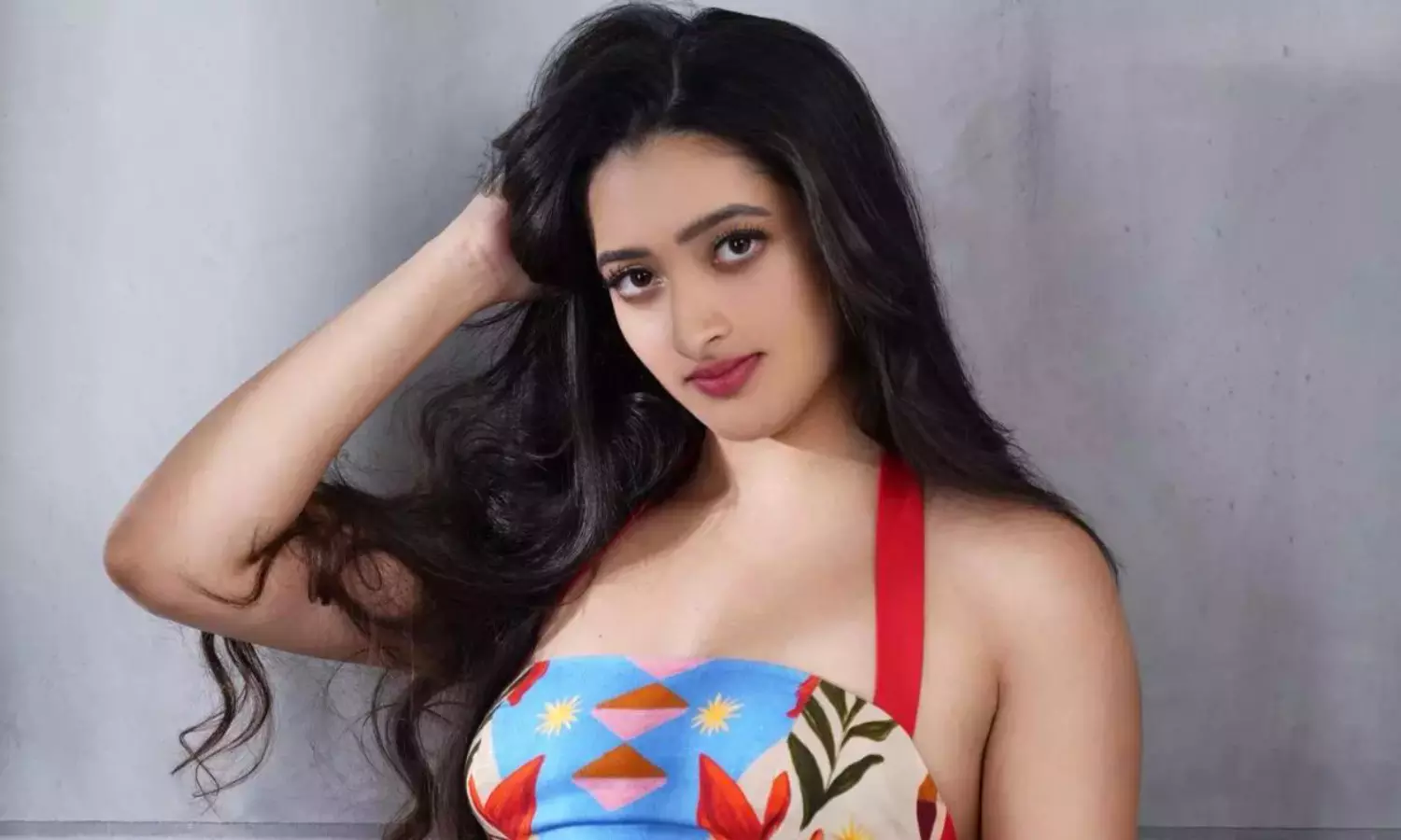 జాన్వీ హీరోయిన్ అయితే హీరో ఎవరు? జాన్వీ హీరోయిన్ అయితే హీరో ఎవరు?