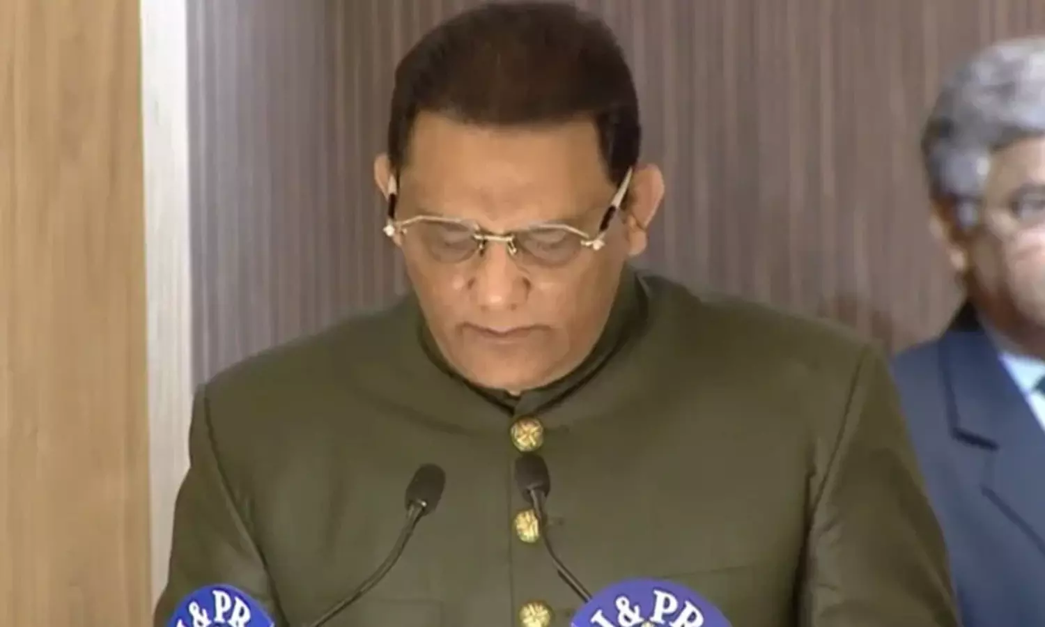 మంత్రిగా అజారుద్దీన్‌.. క్రిటిక్స్‌పై ఫ‌స్ట్ రియాక్ష‌న్ ఇదే!