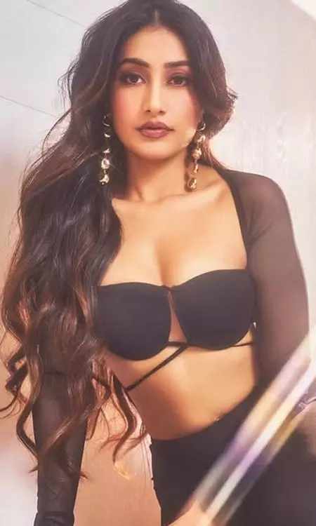 Dhanashree Verma style makes you to ask Just Some More