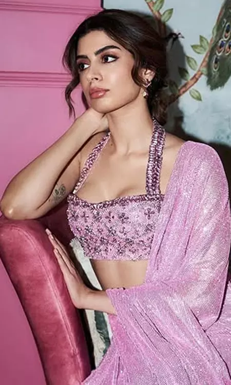 Khushi Kapoor Radiates Elegance In Pink Lehenga