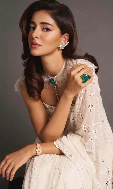 Ananya Panday Redefines Indian Glamour With Vintage Lace Saree