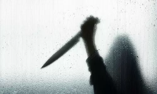 గొడవలకు చెక్ చెప్పేందుకు భర్తను ఏసేసే ప్లాన్ చేసిన భార్య