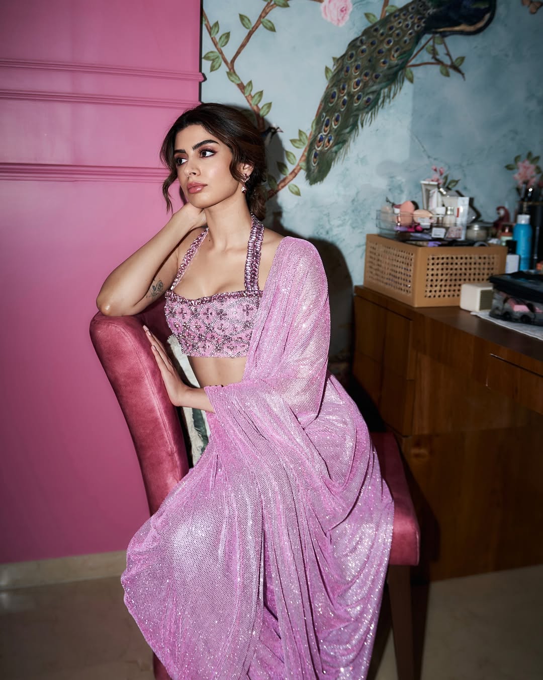 khushi kapoor pink dress Khushi Kapoor looks gorgeous in this hot pink dress and we just cant stop adoring her