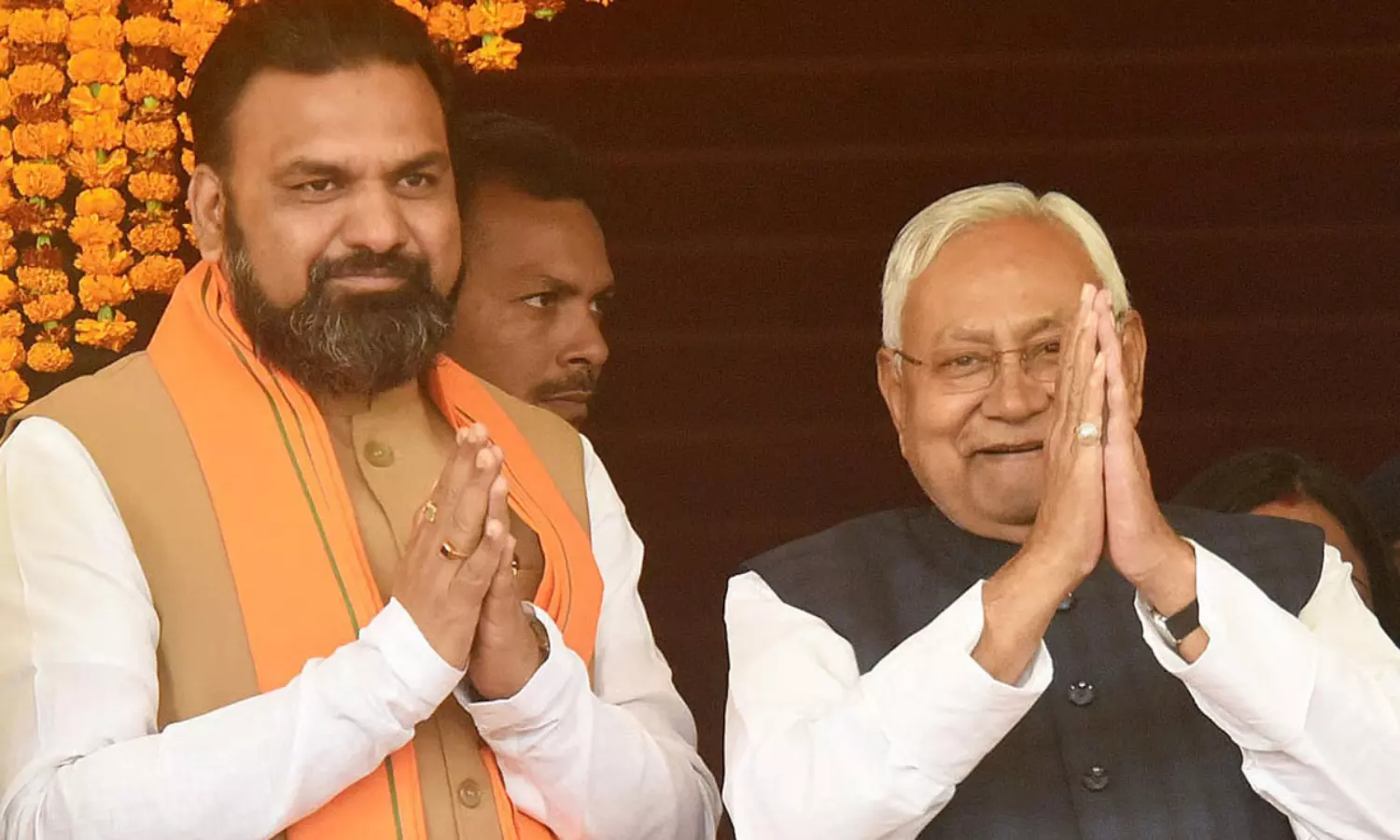 బీహార్ దంగల్: నితీష్కు సామ్రాట్ దెబ్బ.. ఏం జరుగుతోంది? బీహార్ దంగల్: నితీష్కు సామ్రాట్ దెబ్బ.. ఏం జరుగుతోంది?