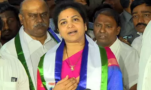 కర్నూల్ వైసీపీ ఎంపీ అభ్యర్థిగా ఆమె...హ్యాపీయేనా ?