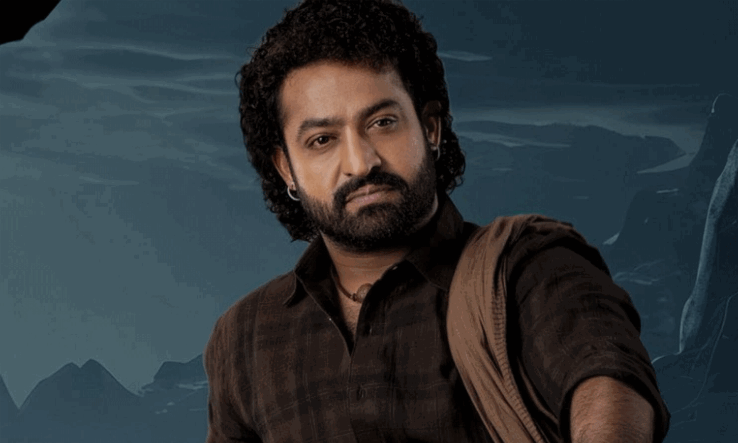 మహేష్ తోనే కాదు, ఎన్టీఆర్ తో కూడానా? మహేష్ తోనే కాదు, ఎన్టీఆర్ తో కూడానా?