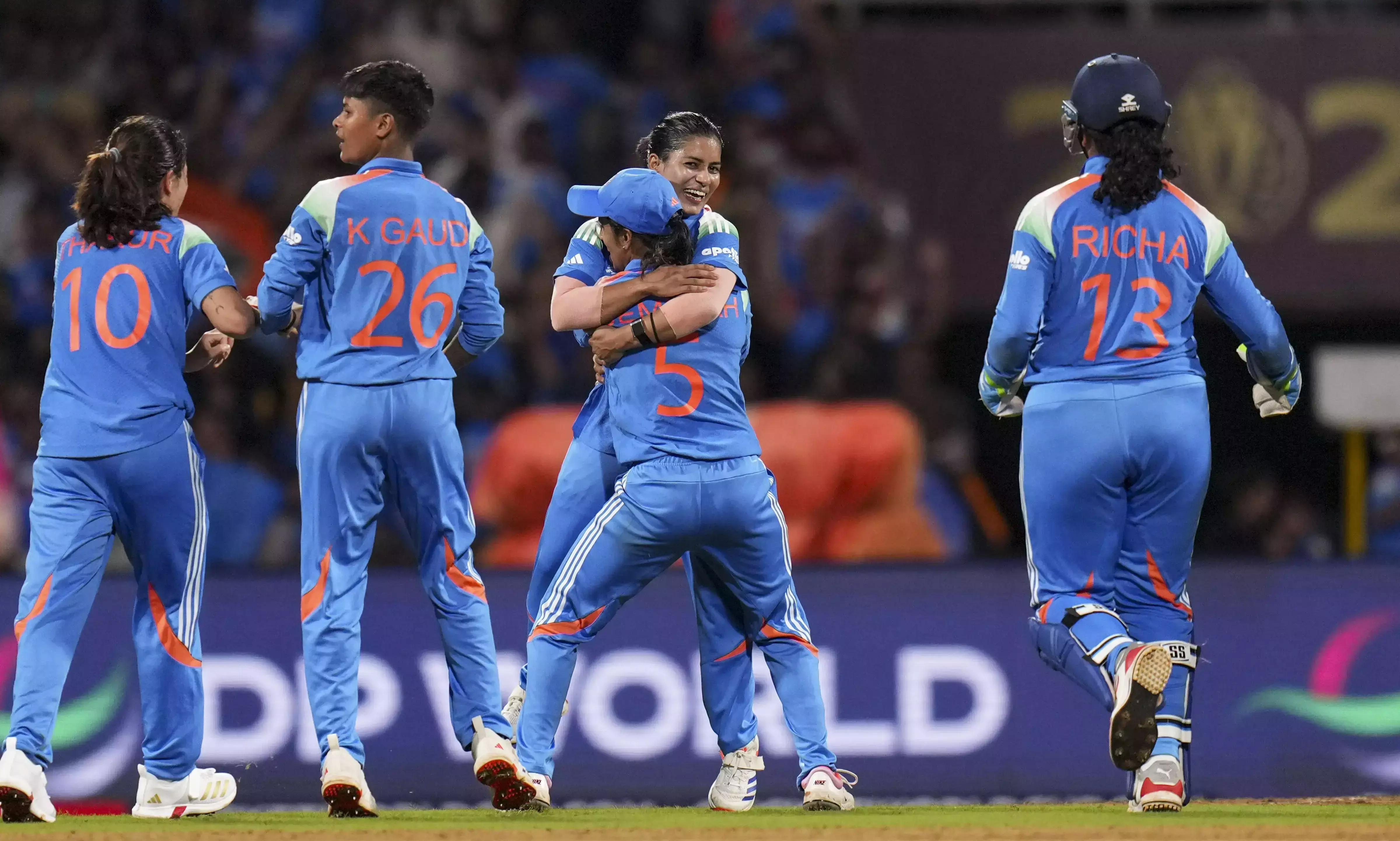 అద్భుతం... అమోఘం.. మ‌నమ్మాయిలే ప్ర‌పంచ చాంపియ‌న్లు