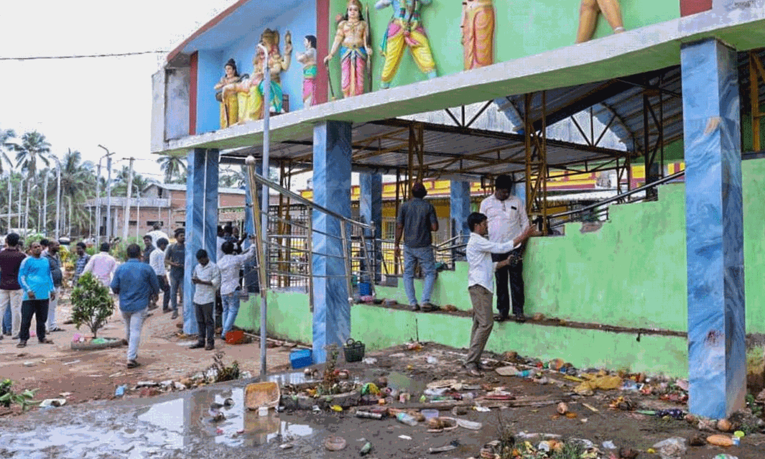 ఆ దుర్ఘటన వెనుక.. ఉచిత బస్సు రద్దీ కూడా?