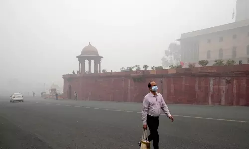 ఢిల్లీని వీడిపోవడమే బెటరా  ?