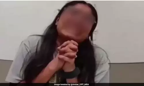 అమెరికాలో దొంగతనం చేస్తూ దొరికిపోయిన భారతీయ విద్యార్థిని.. వీడియో వైరల్