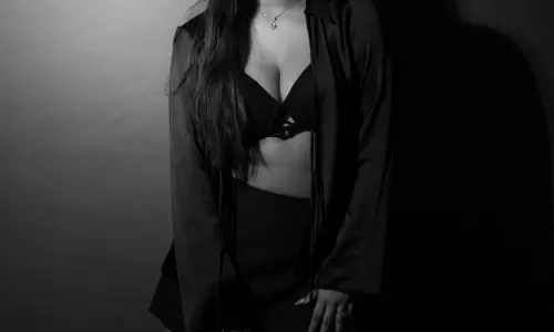 Vishnupriya Bhimeneni Shares Striking Black-and-White Photo