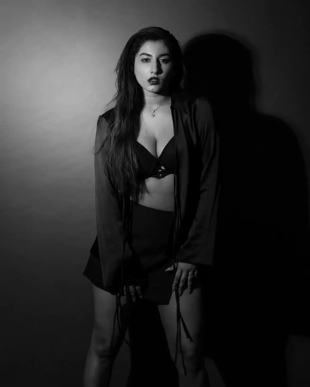 Vishnupriya Bhimeneni Shares Striking Black-and-White Photo Vishnupriya Bhimeneni Shares Striking Black-and-White Photo