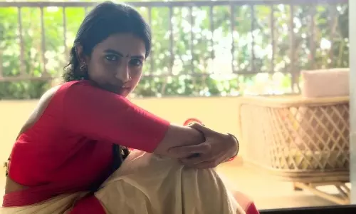 చీరలో నిహారిక.. అందంతో మాయ చేస్తోందిగా..