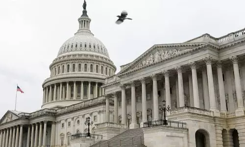 అమెరికా దుకాణం తెరుచుకునేది ఎప్పుడు? ప్రజల జీవితాలు ఫణం..