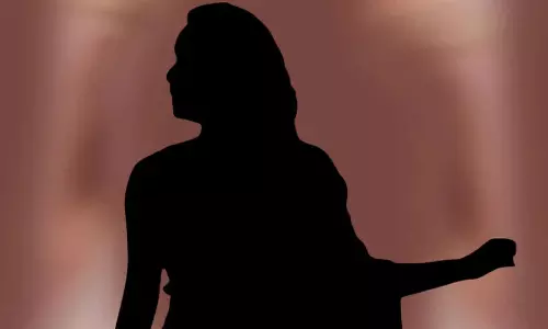 తెలుగు నటికి లైంగిక వేధింపులు.. నిందితుడు అరెస్ట్!