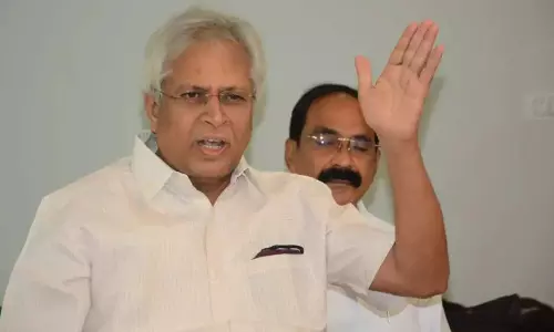 జగన్ నీకు దండం పెడతా...వైఎస్సార్ బెస్ట్ ఫ్రెండ్