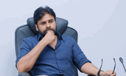 ఆ రోడ్లు ఇంక సూపరేహే...పాలు పోసినా ఎత్తుకోవచ్చు !