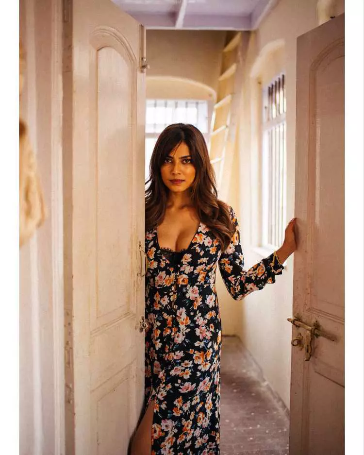 Malavika Mohanan Floral Elegance Elevates The Style Malavika Mohanan Floral Elegance Elevates The Style