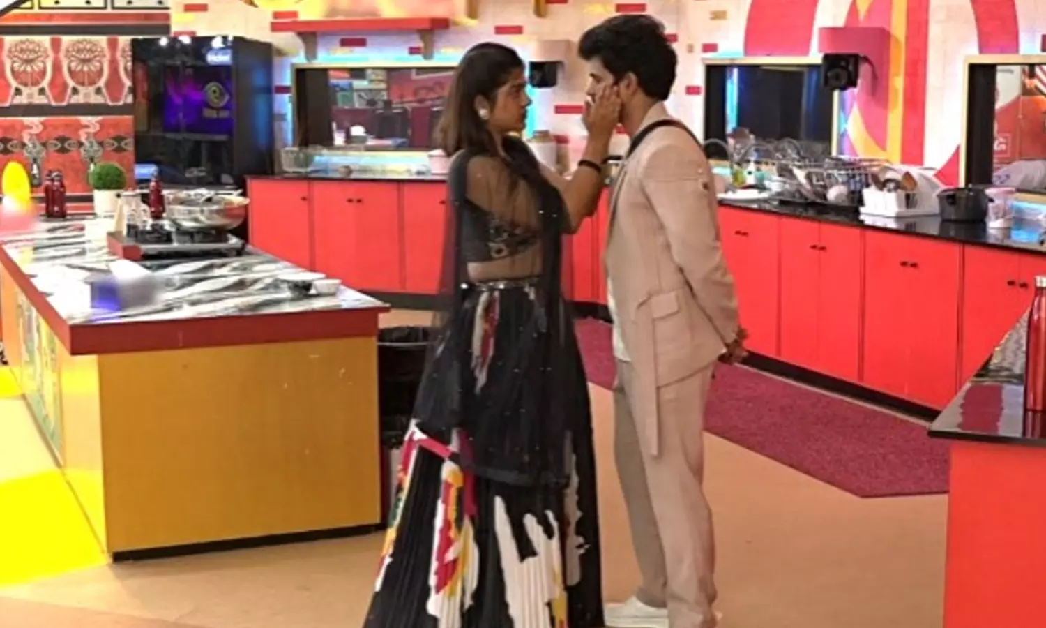 డీమాన్ పవన్, రీతూకి బిగ్ బాస్ కండీషన్స్..? డీమాన్ పవన్, రీతూకి బిగ్ బాస్ కండీషన్స్..?