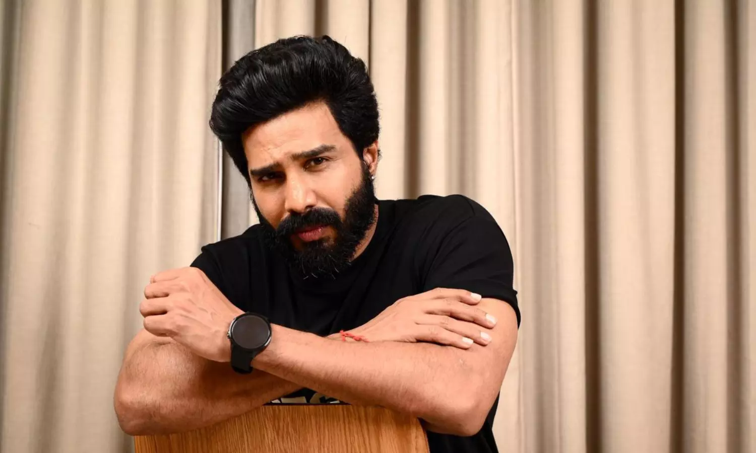 యాక్టర్ కమ్ ప్రొడ్యూసర్.. స్టార్స్ కి ఇస్తున్న సలహా..!