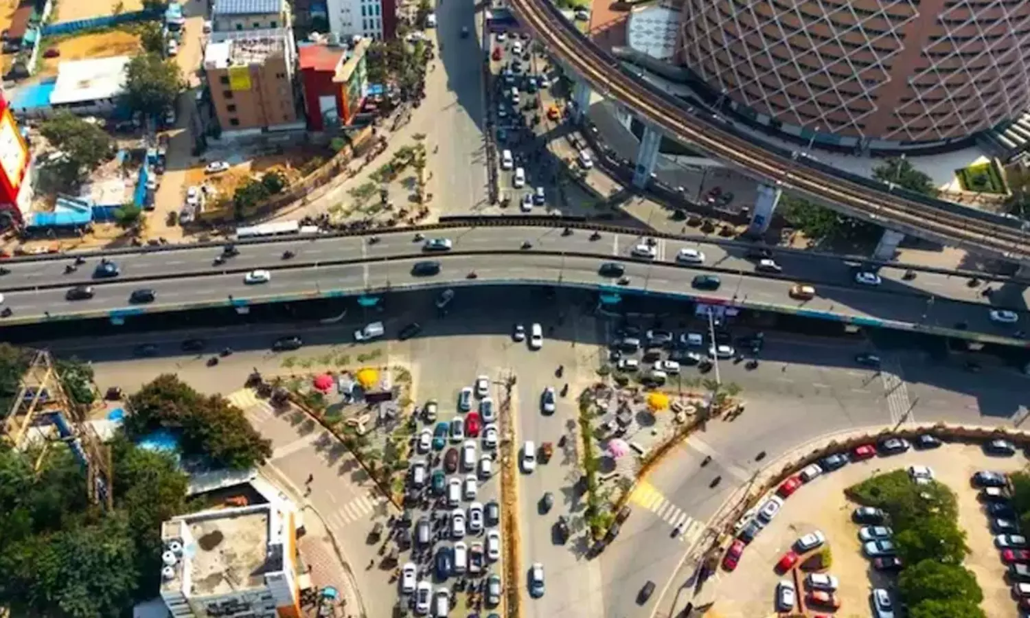 దేశంలోనే అత్యంత ధనిక జిల్లాగా రంగారెడ్డి ఎలా ఎదిగింది? దేశంలోనే అత్యంత ధనిక జిల్లాగా రంగారెడ్డి ఎలా ఎదిగింది?