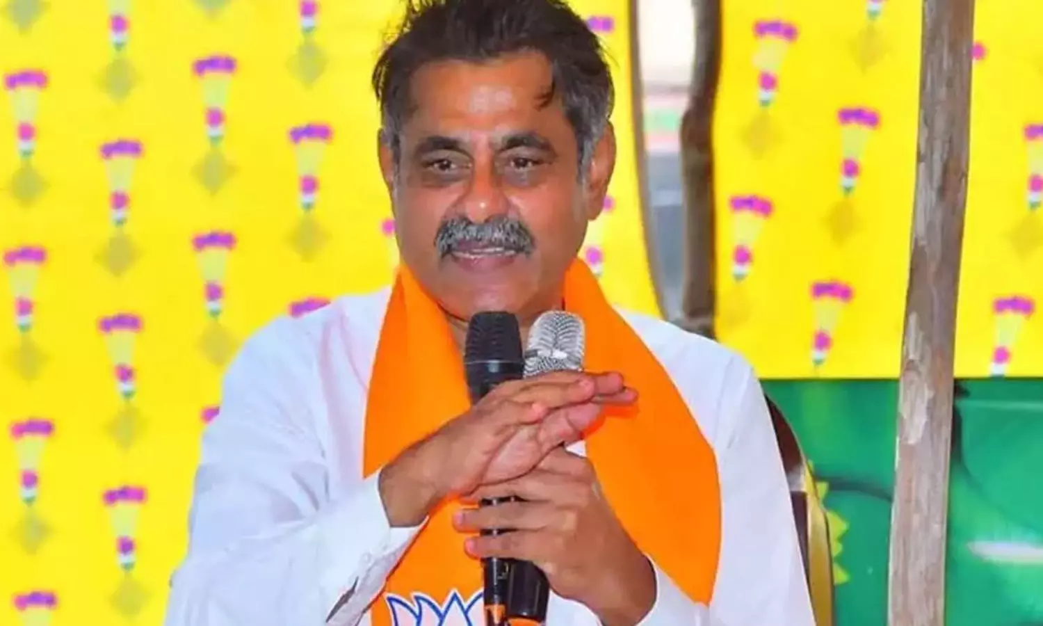 ఎంపీగారి ఉవాచ‌.. రోడ్లు బాగుంటేనే ప్ర‌మాదాలు జ‌రుగుతాయ‌ట‌!