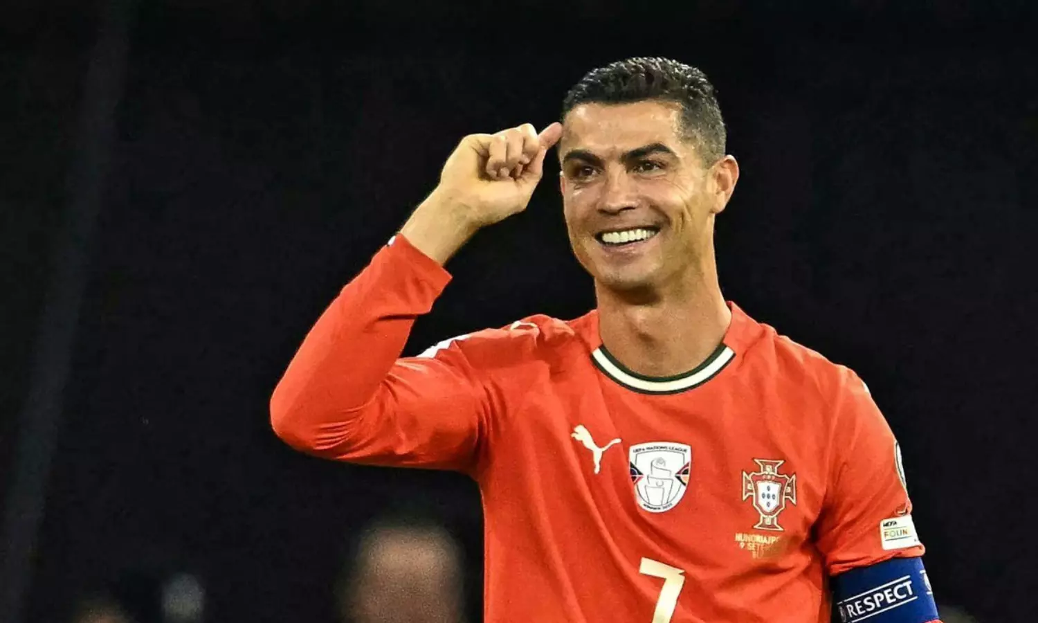 ప్ర‌పంచ ఫుట్ బాల్ లో ఒక శ‌కం ముగిసింది..?