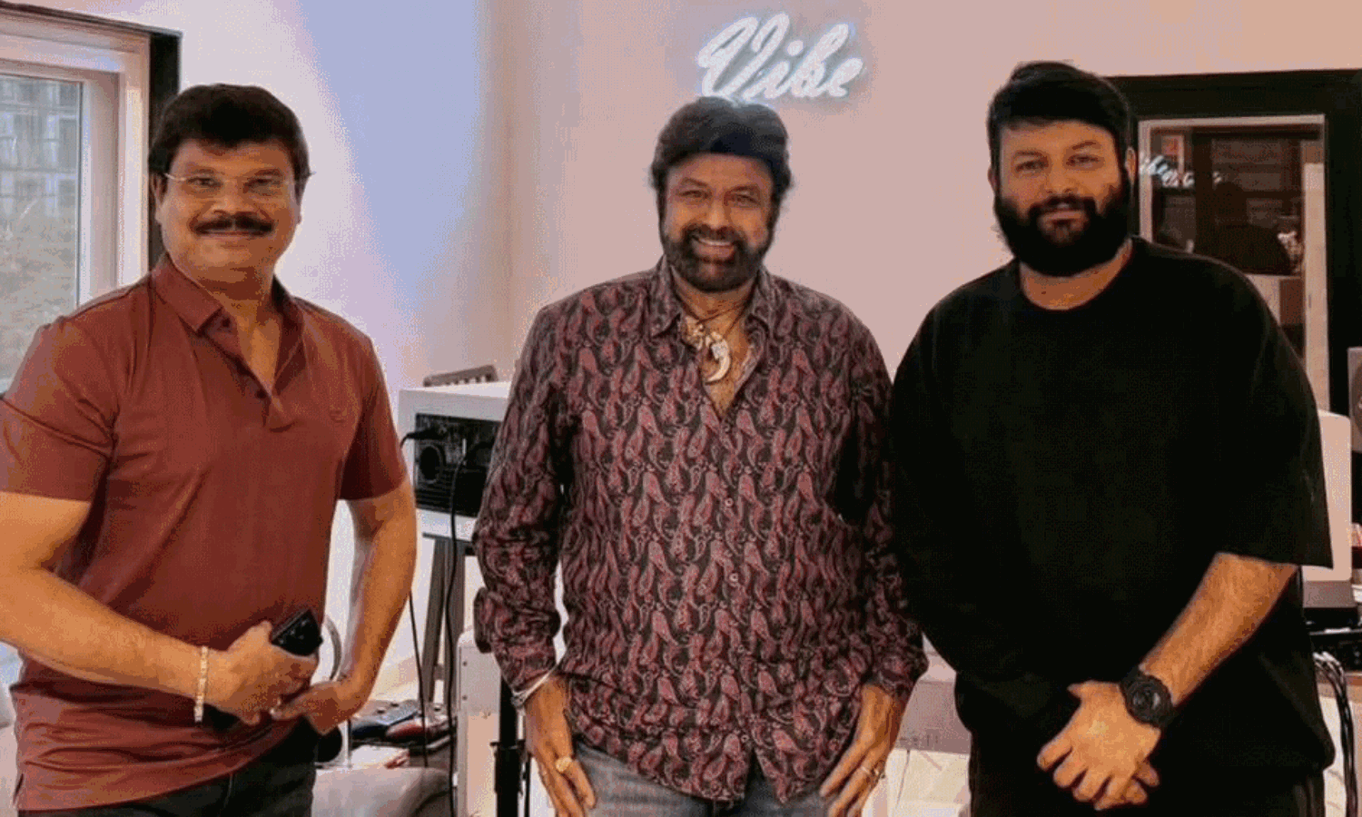 అఖండ తాండవం.. బాలయ్య కోసం ఇద్దరు లెజెండ్స్!