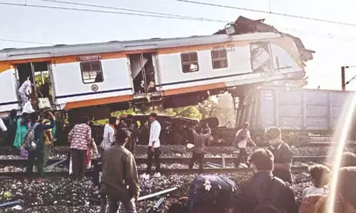 ప్రమాదాల పరంపరం : యూపీలో మరో ఘోర రైలు ప్రమాదం