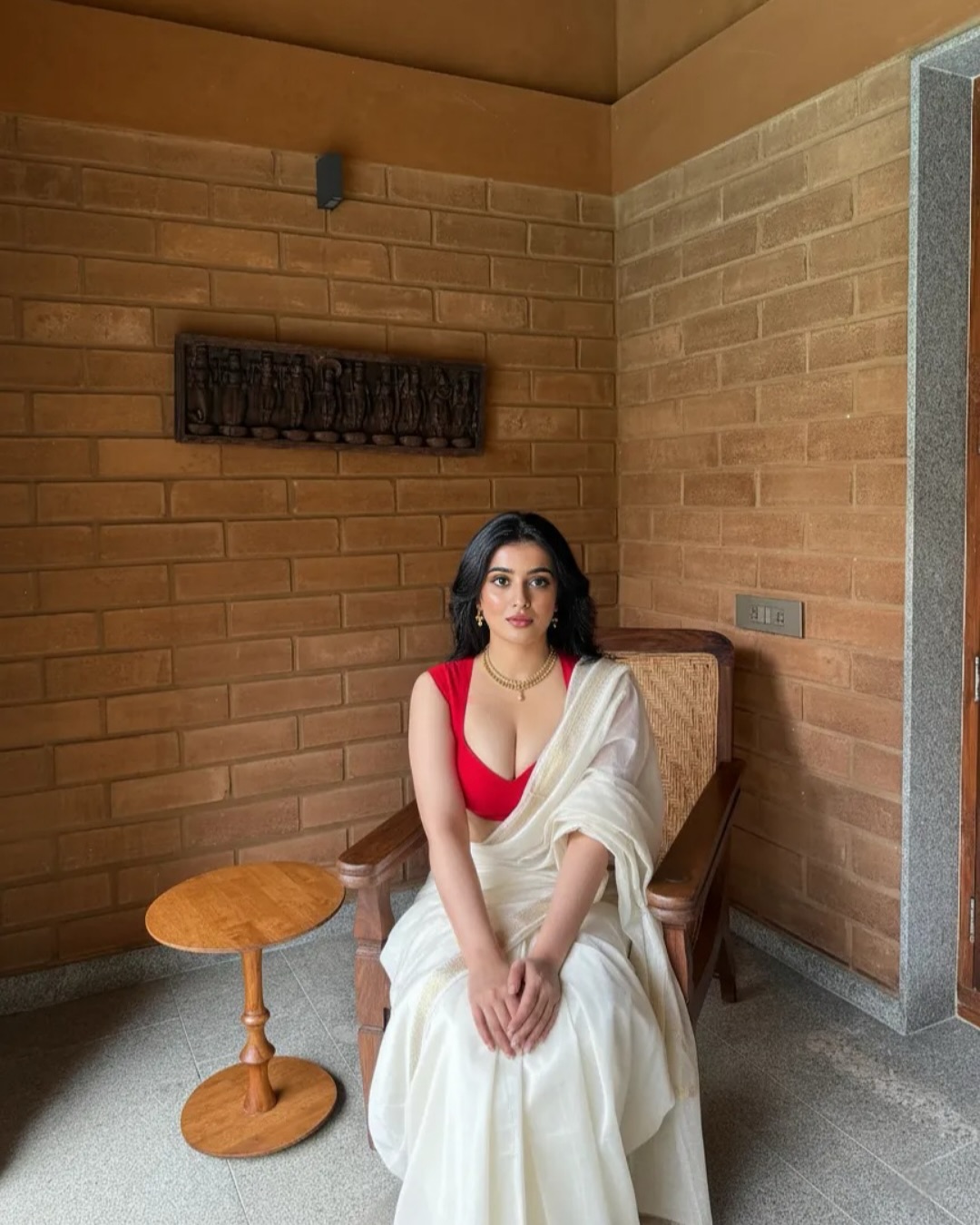 1004757-57057202618003963989815428327197