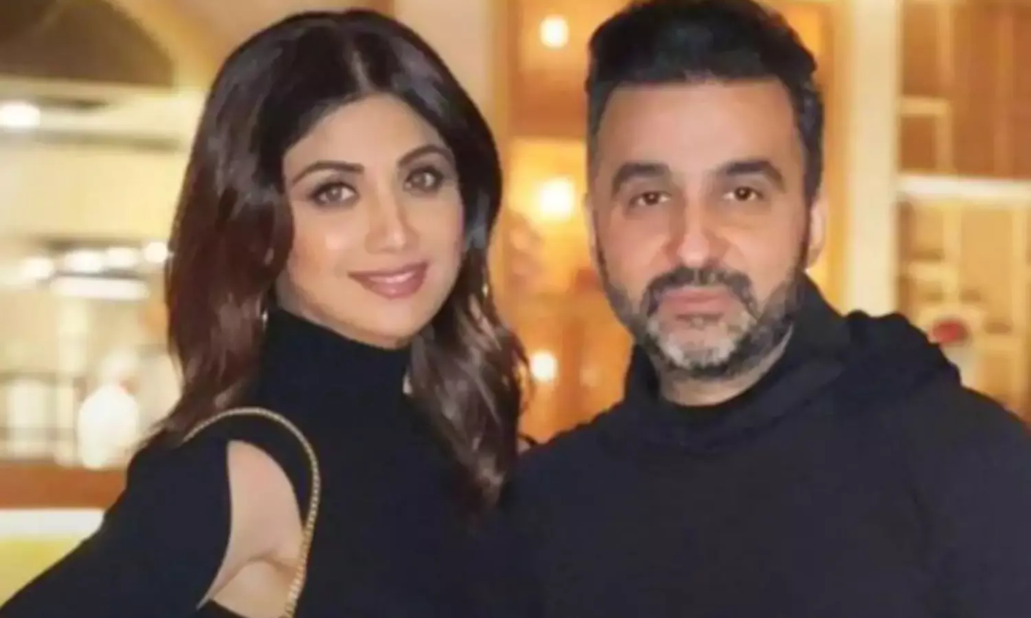 శిల్పా దంపతులు రూ.60 కోట్ల స్కామ్ కేసులో కొత్త మలుపు శిల్పా దంపతులు రూ.60 కోట్ల స్కామ్ కేసులో కొత్త మలుపు