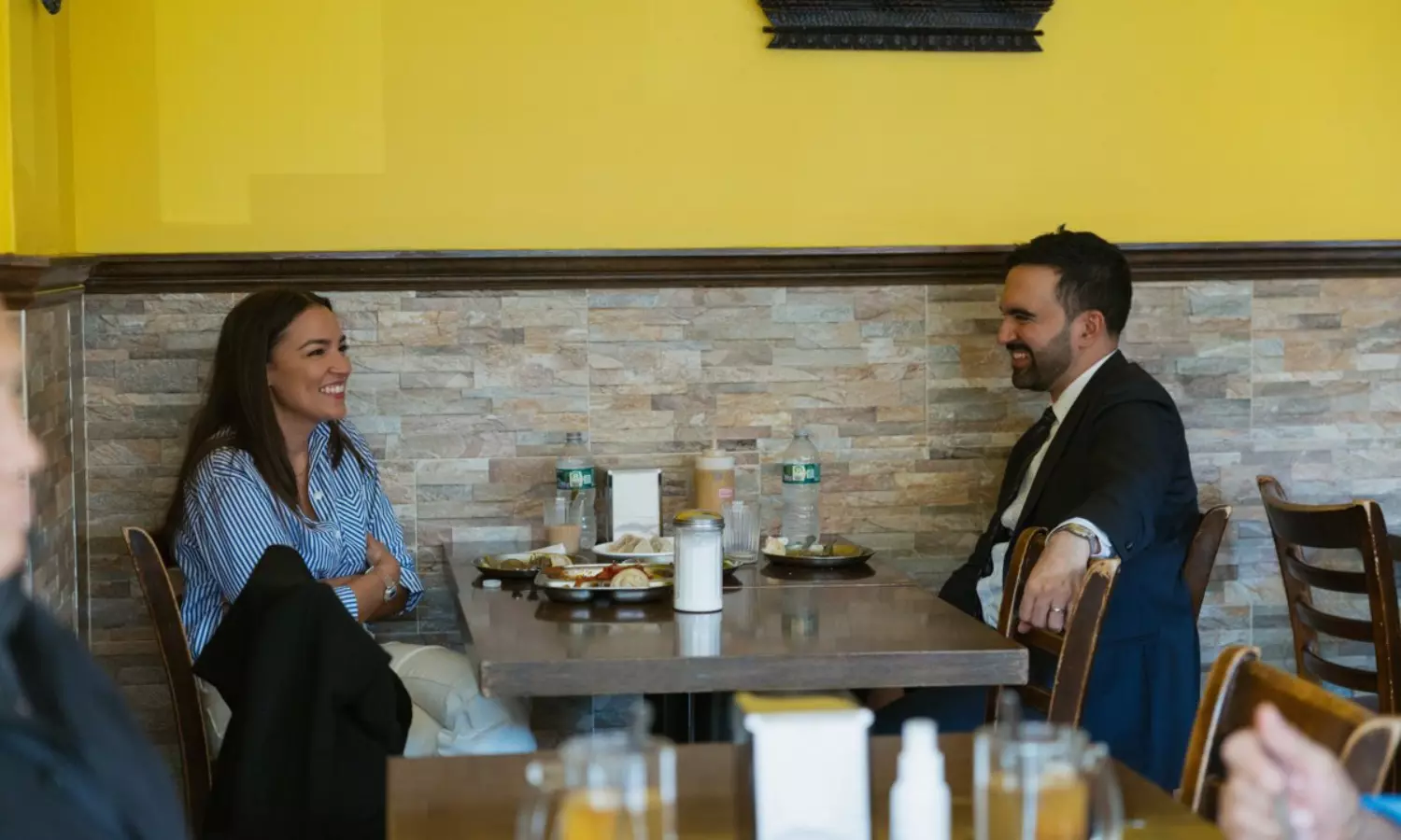 ఫస్ట్ లంచ్ లో దక్షిణాసియా రుచులు టేస్ట్ చేసిన జోహ్రాన్ మమ్దానీ..