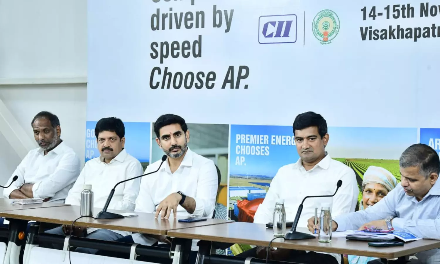 చంద్రబాబు కెరీర్ లోనే హైలెట్.. విశాఖ సదస్సు వెరీవెరీ స్పెషల్.. చంద్రబాబు కెరీర్ లోనే హైలెట్.. విశాఖ సదస్సు వెరీవెరీ స్పెషల్..