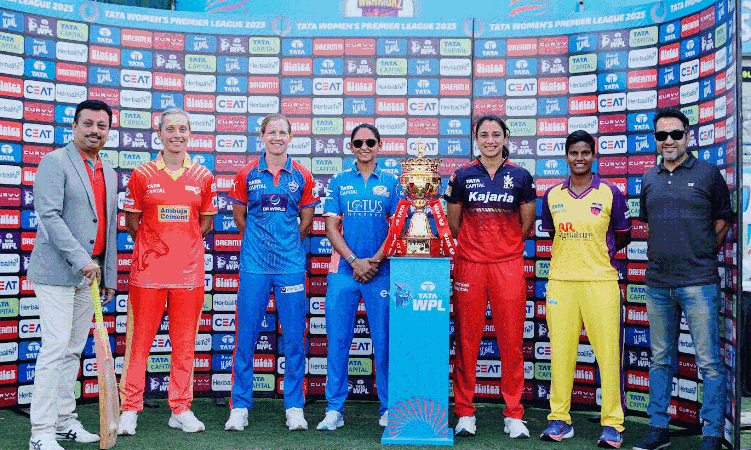 WPL-2026: ఎవరికి ఎన్ని కోట్లు? ఎవరు ఔట్.. రిటైన్ లిస్టు ఇదే.. WPL-2026: ఎవరికి ఎన్ని కోట్లు? ఎవరు ఔట్.. రిటైన్ లిస్టు ఇదే..