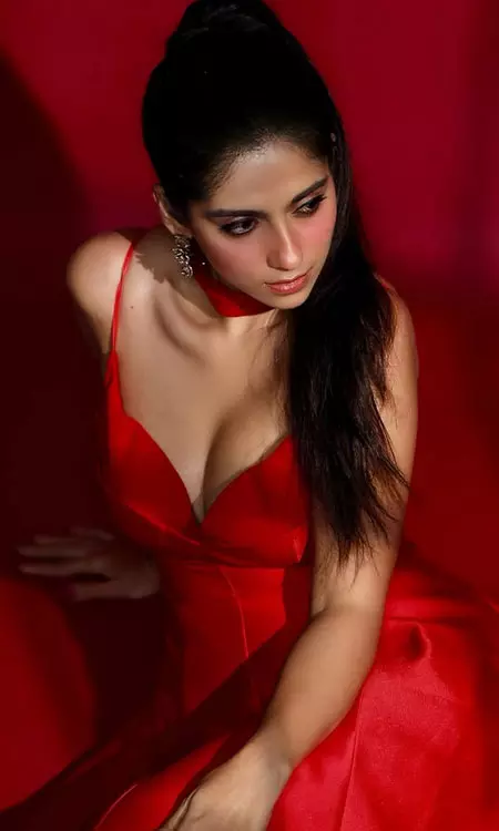 Rose Sardana Mesmerizes Fans in a Stunning Red Photoshoot