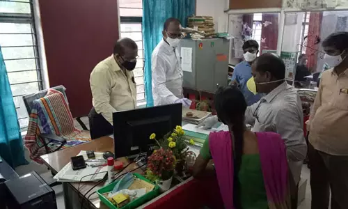 సబ్ రిజిస్ట్రార్ కార్యాలయాల్లో అవినీతి జలగలు.. ఏసీబీ తనిఖీల్లో సంచలన విషయాలు!