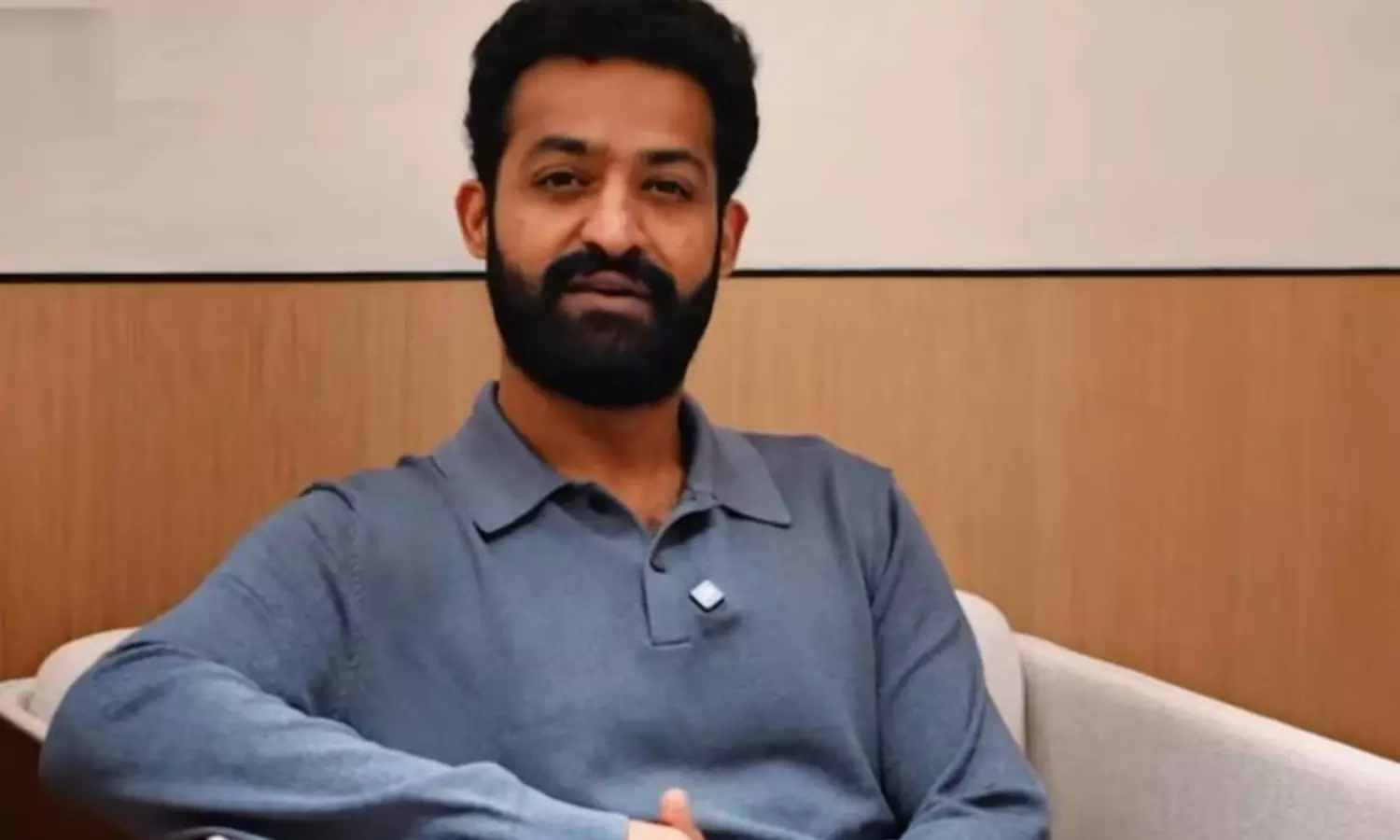 ఫ్యాన్స్ ని కన్ ఫ్యూజన్ లో పెట్టిన ఎన్టీఆర్..?