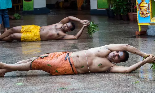 టీటీడీ కీల‌క నిర్ణ‌యం: అంగ‌ప్ర‌ద‌క్షిణ అంద‌రికీ!