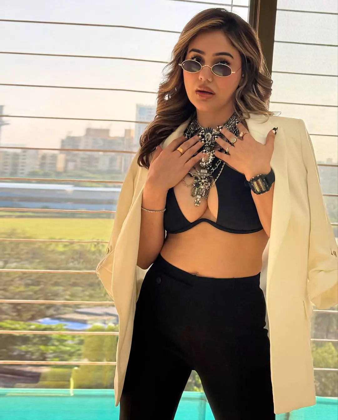 Kangana Sharma Stuns in Sleek All-Black Ensemble