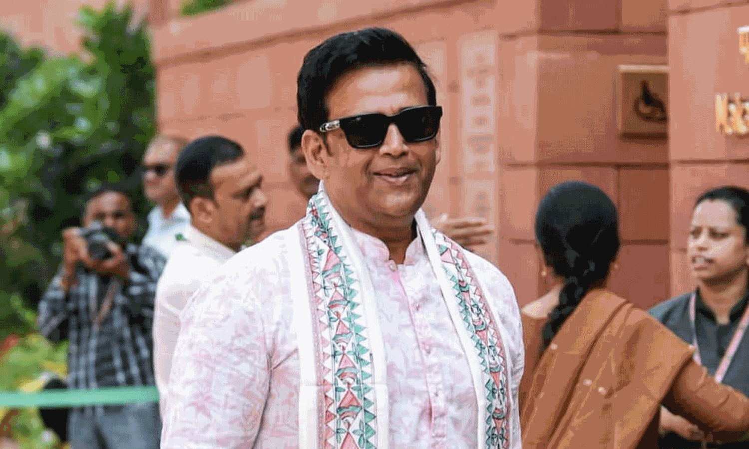 రేసు గుర్రం నటుడికి లారెన్స్ బిష్ణోయ్ గ్యాంగ్ బెదిరింపులు రేసు గుర్రం నటుడికి లారెన్స్ బిష్ణోయ్ గ్యాంగ్ బెదిరింపులు