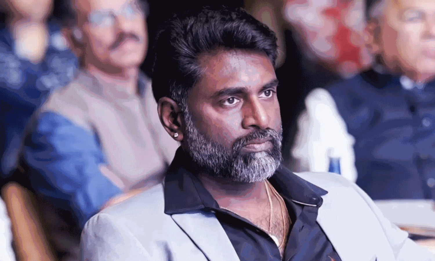 వర్క్ విషయంలో ఎప్పుడూ సంతోషంగా లేను వర్క్ విషయంలో ఎప్పుడూ సంతోషంగా లేను