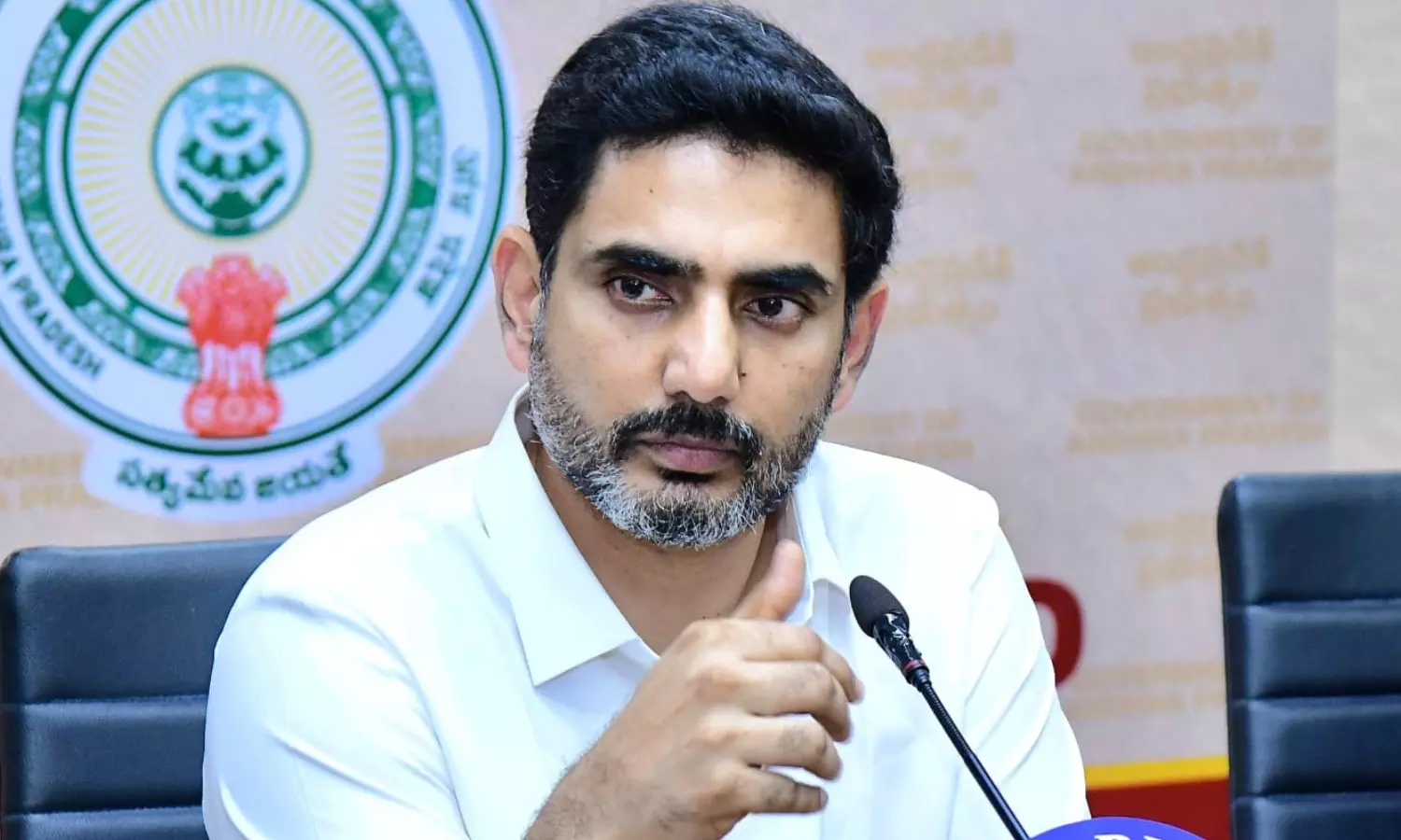 ఎమ్మెల్యేలకు లోకేశ్ భయం..? ఒక్క రోజులో ఎంత మార్పు!