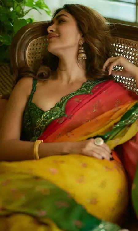 Elegant And Enchanting: Mrunal Thakurs Beauty Is Unmatched